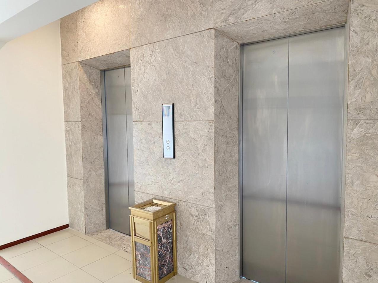 NguyẽN QuyèN Hotel Hanoi Dış mekan fotoğraf