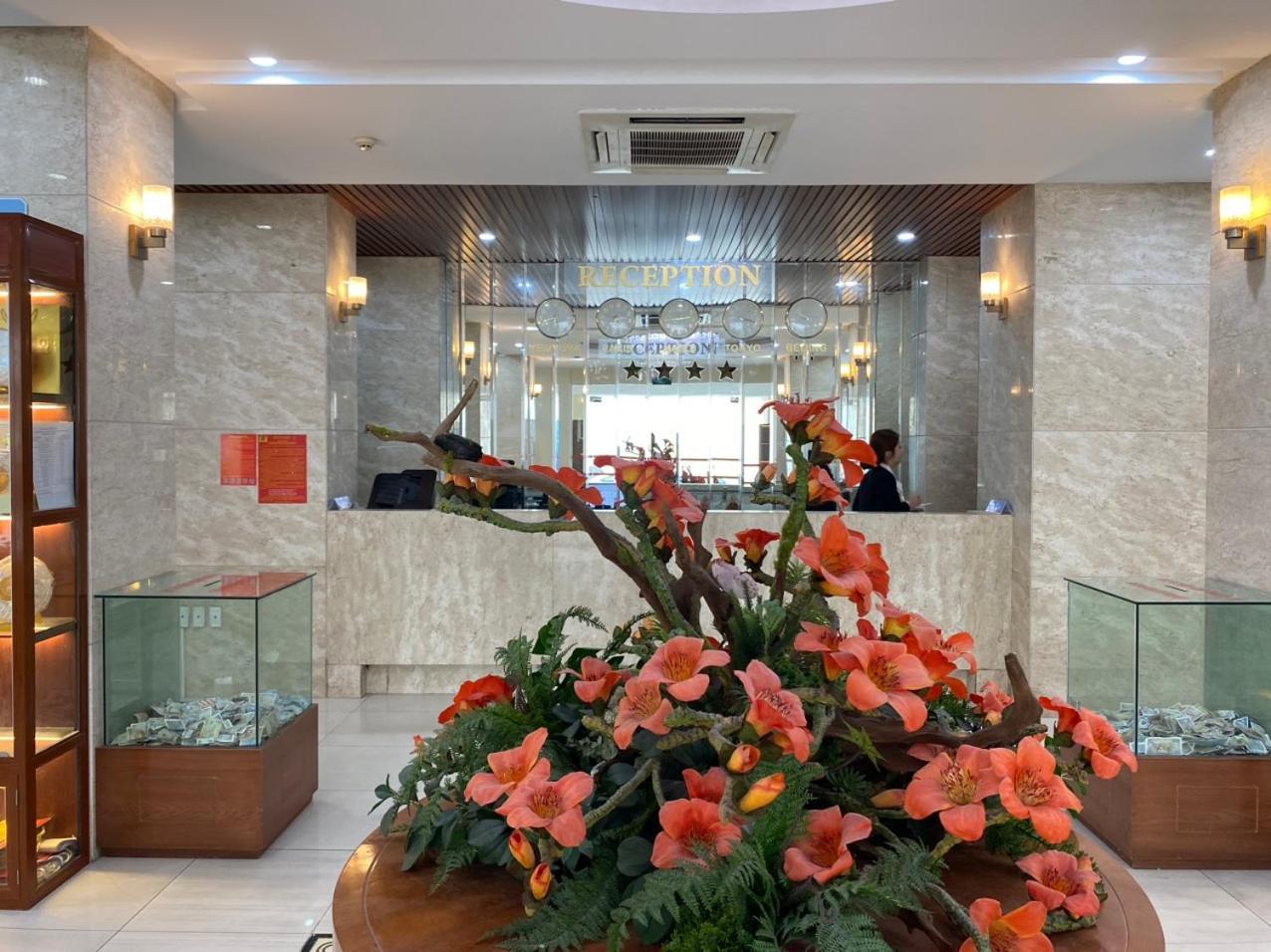 NguyẽN QuyèN Hotel Hanoi Dış mekan fotoğraf
